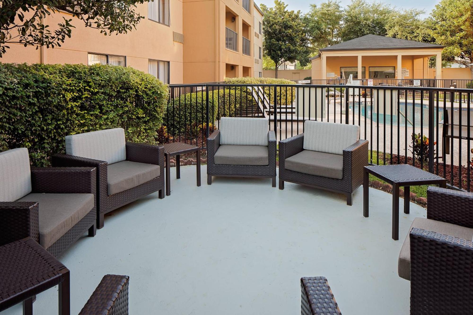 Courtyard Houston Westchase Hotel Luaran gambar