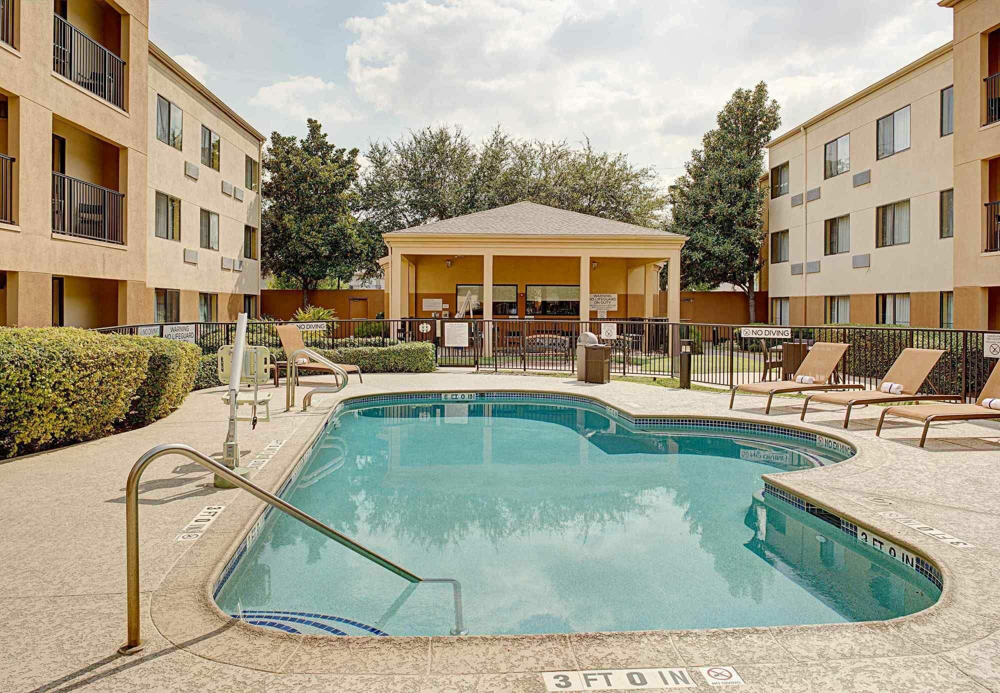 Courtyard Houston Westchase Hotel Luaran gambar